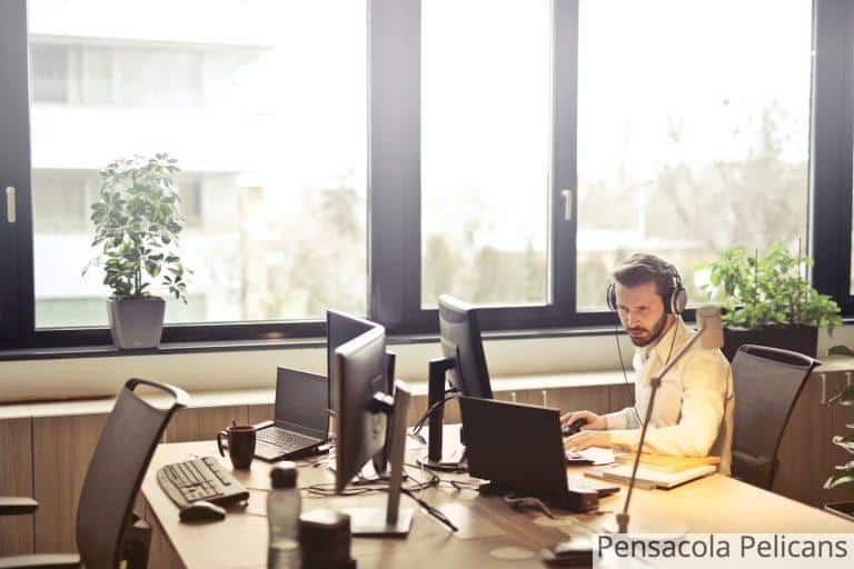 ¿Cómo se organiza un call center?